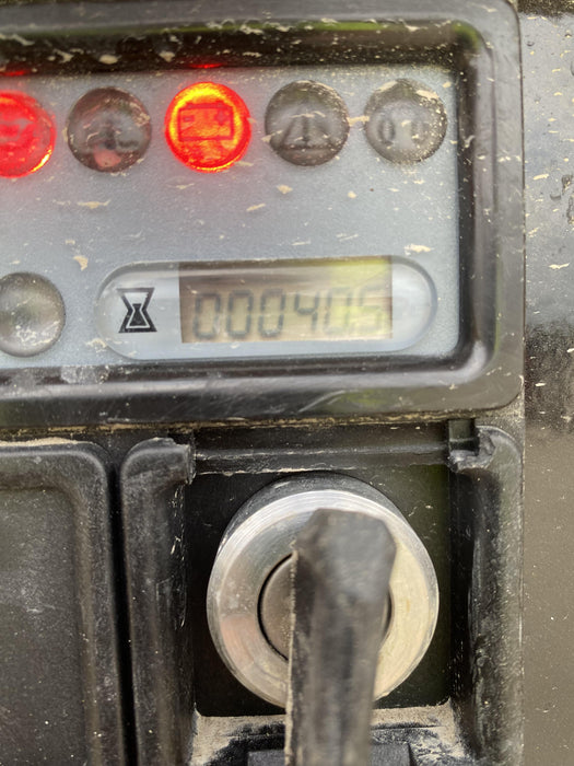 2023 Vac-Tron LP573XDT T4 Koehler Diesel Engine, 500 Gallon Debris Tank, x2 100 Gallon Water Tanks