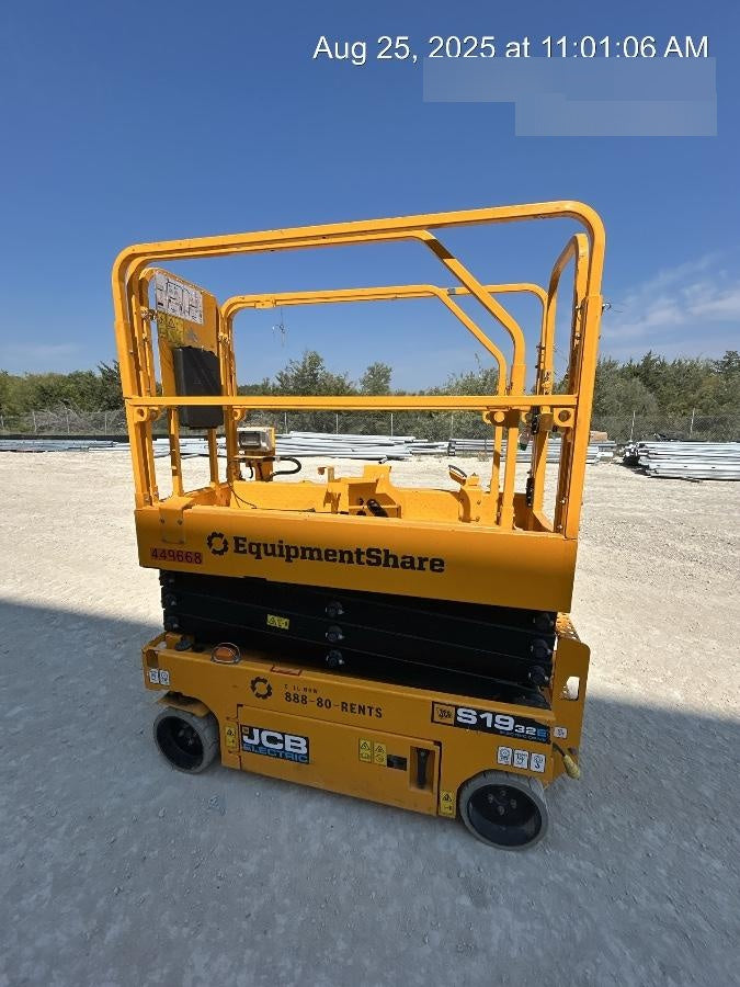 2024 JCB S1932E