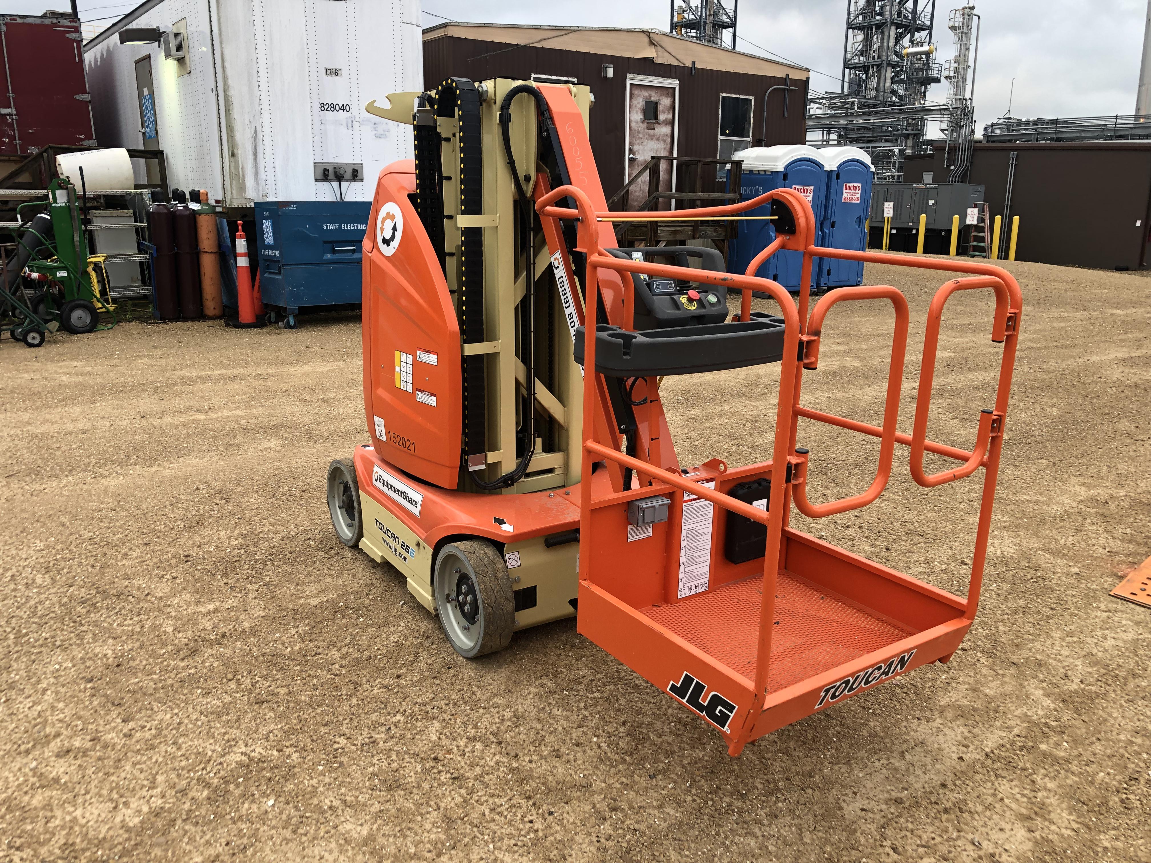 2021 JLG 26E