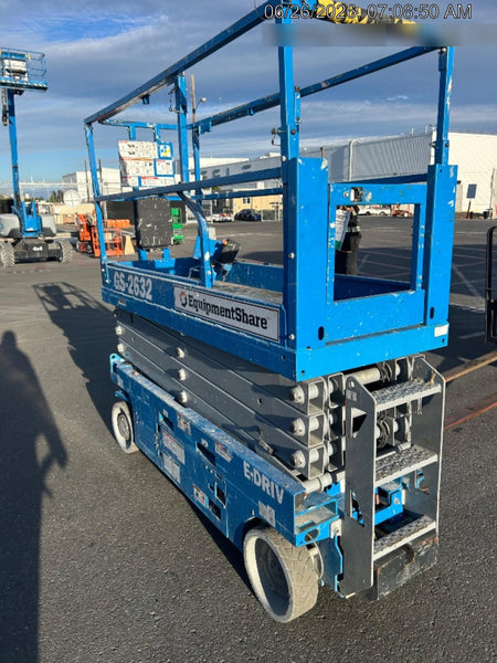 2021 GENIE GS-2632