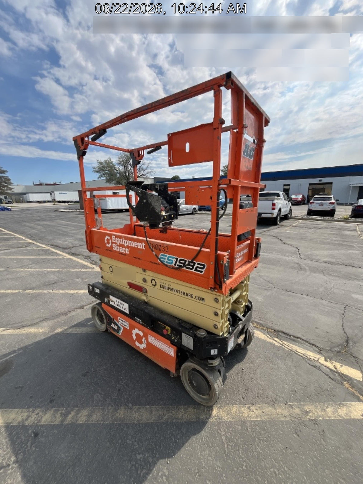 2022 JLG ES1932