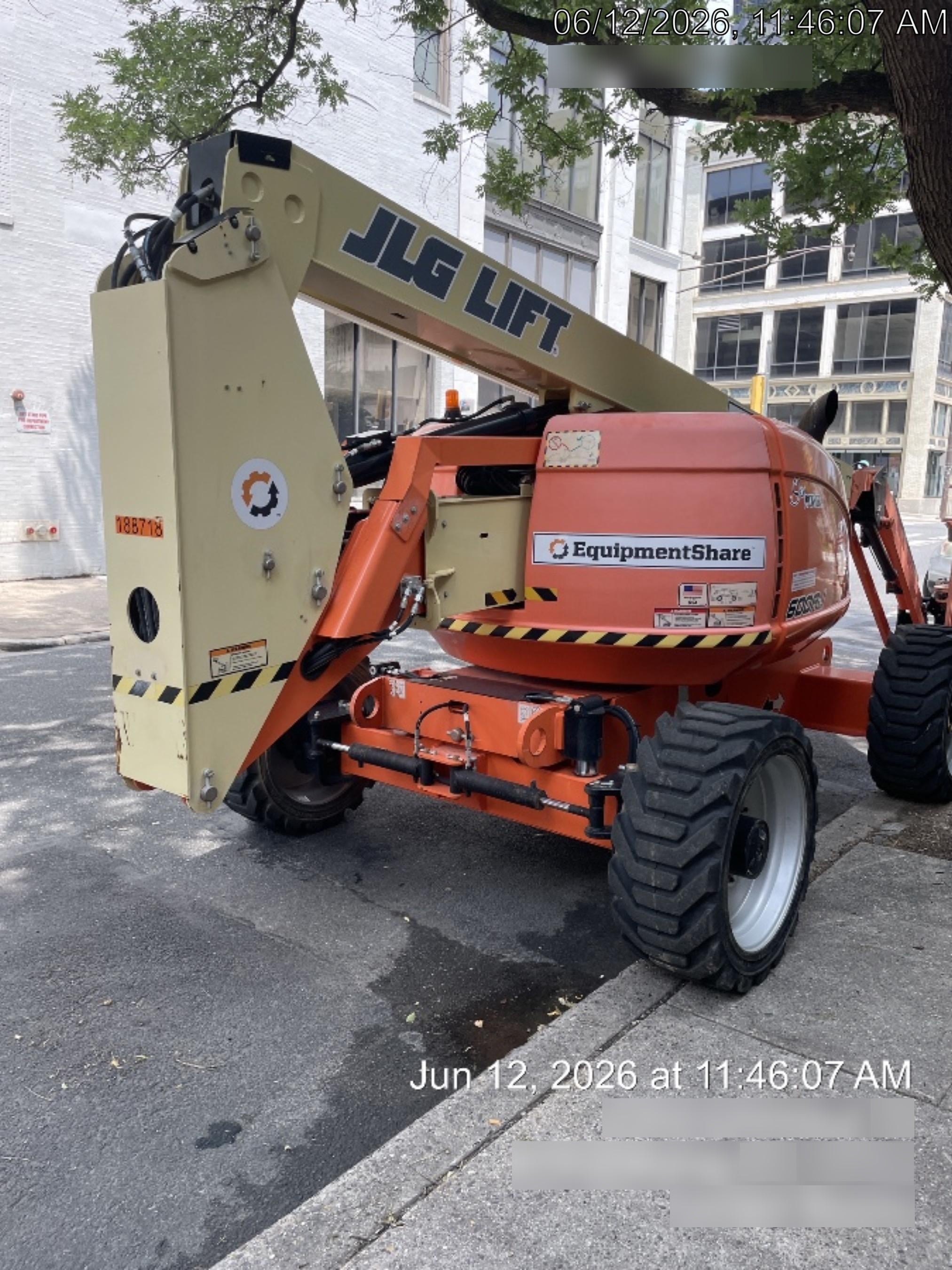 2021 JLG 600AJ