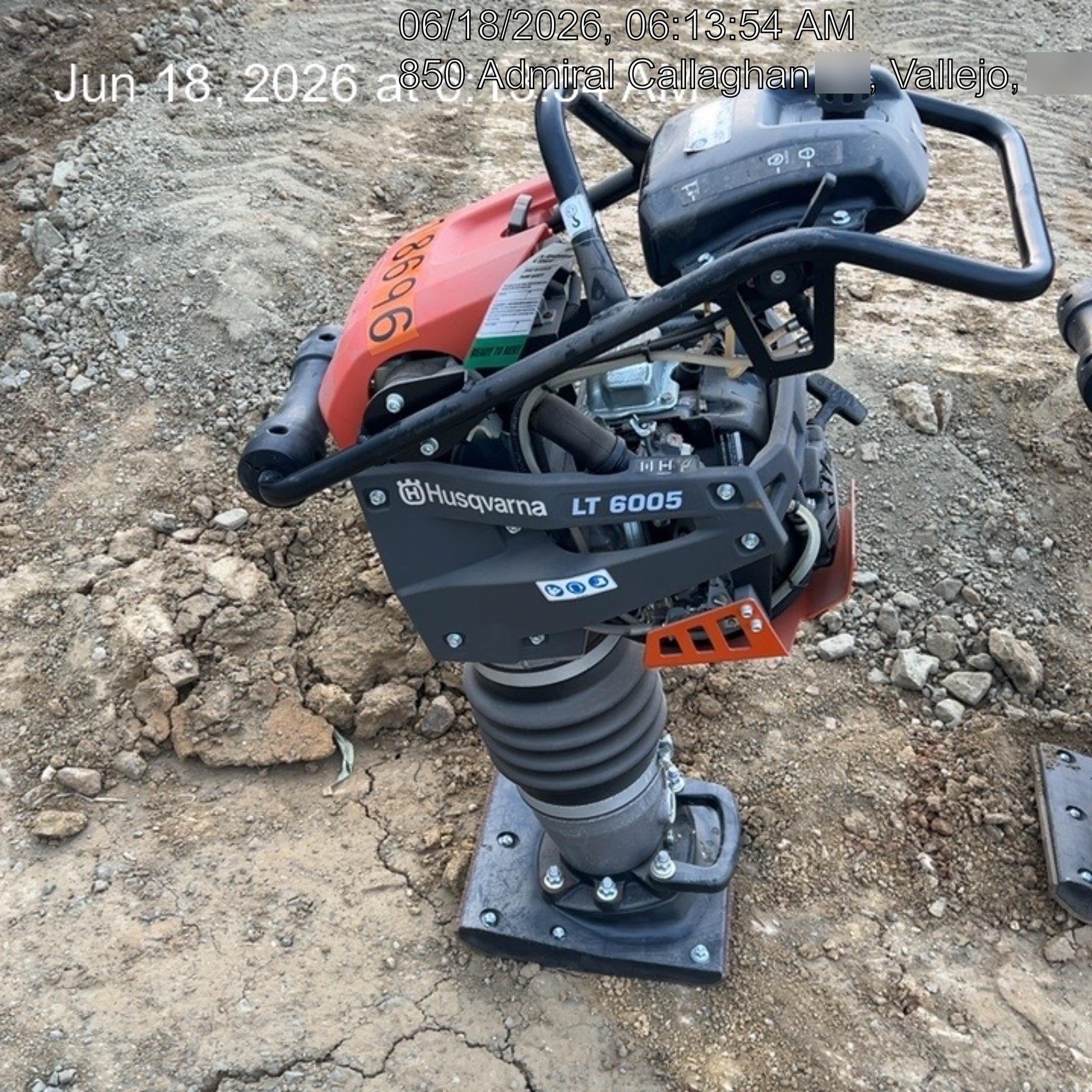 2024 HUSQVARNA LT6005