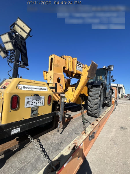 2019 JCB 510-56 74 HP w/CAB/HVAC, Beacon, Worklights, Aux Hydraulics, Solid Tires 66" Carriage/60" Forks