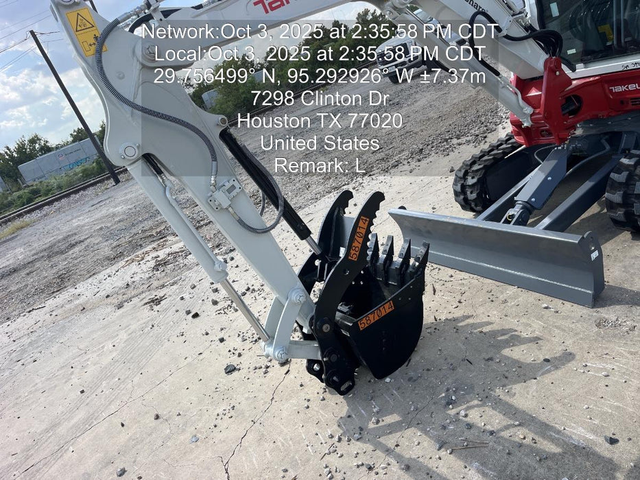 2025 TAKEUCHI 18" HD Bucket - Takeuchi