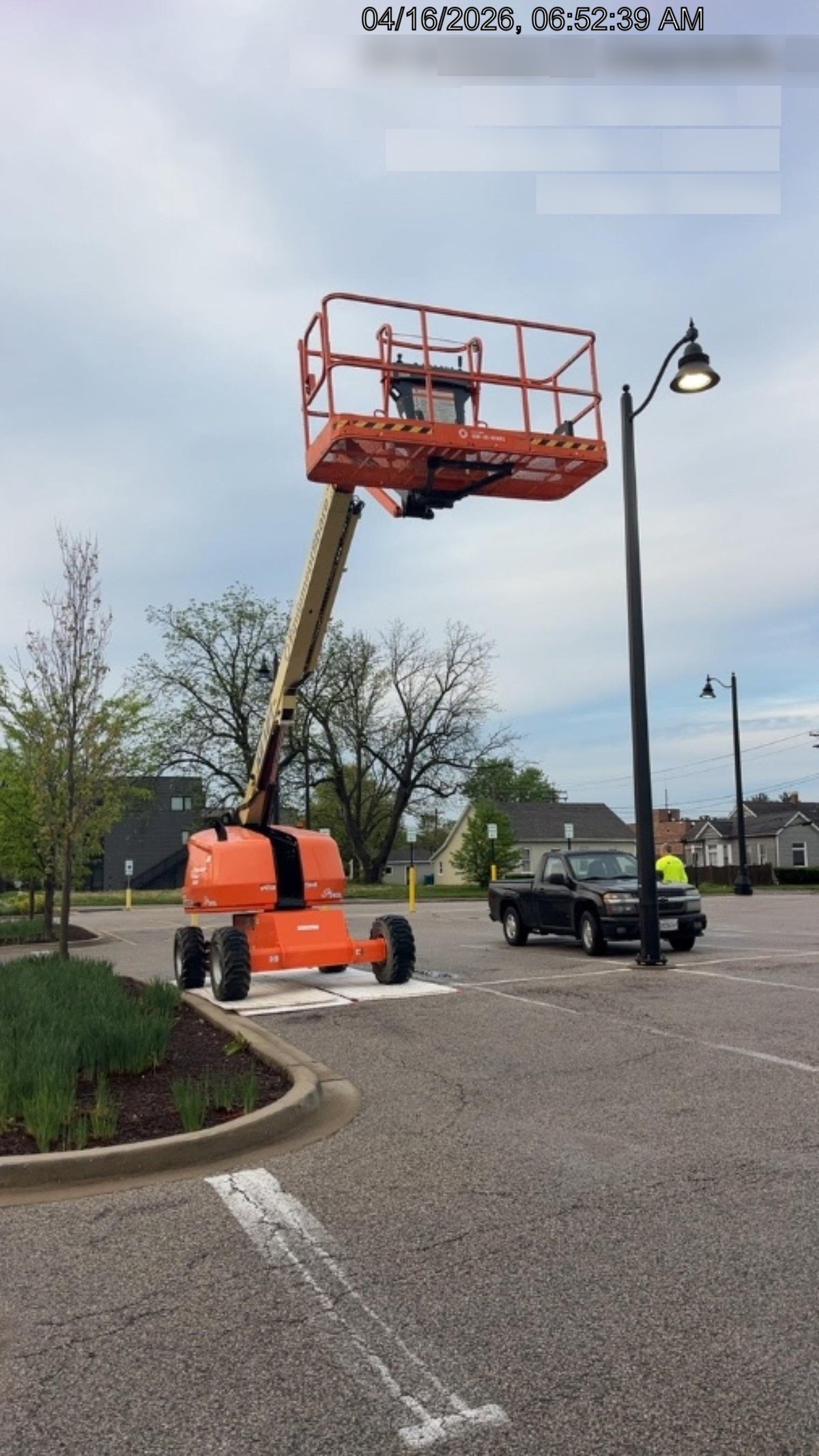 2023 JLG 460SJ