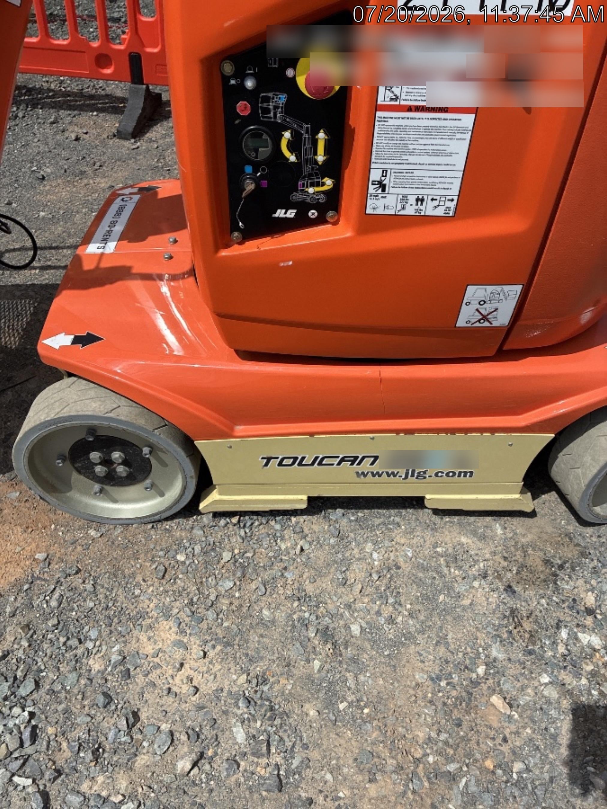 2022 JLG 26E