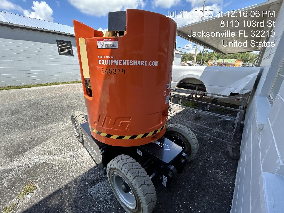 2025 JLG E300AJP