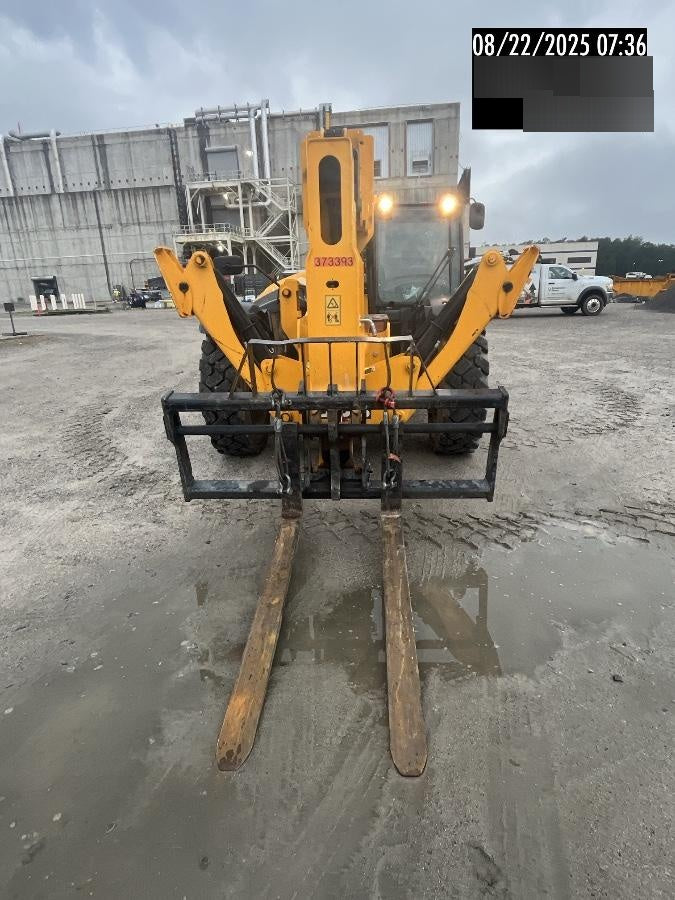 2024 JCB 510-56