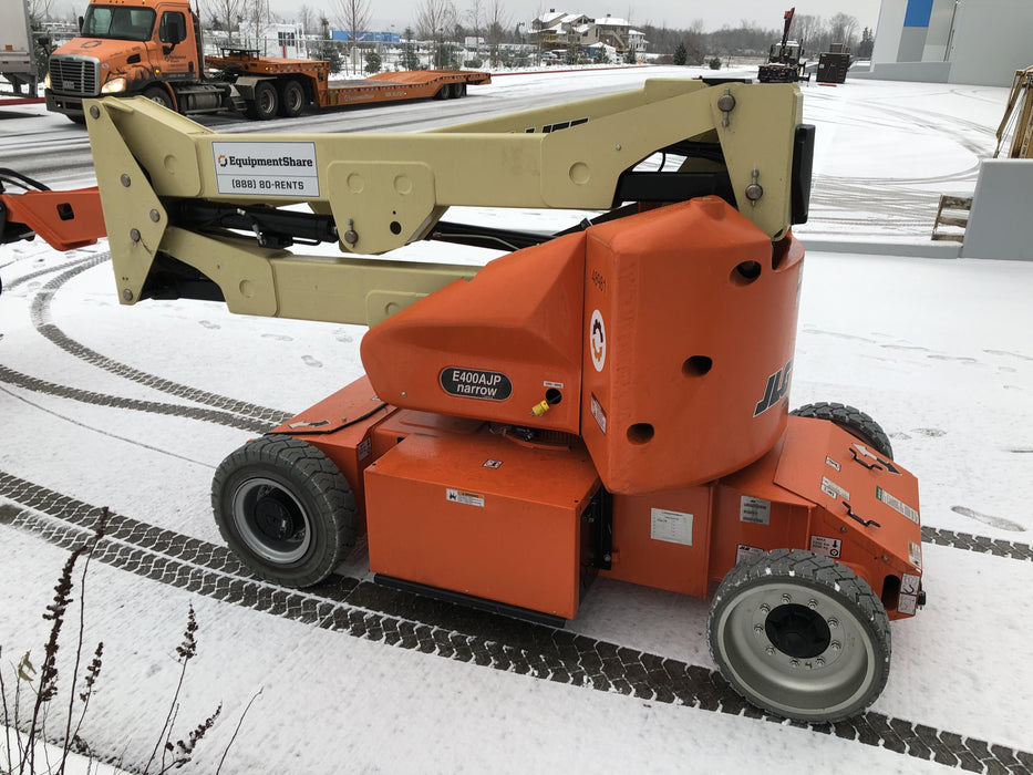 2019 JLG E400AJPN