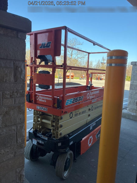 2022 JLG ES2632