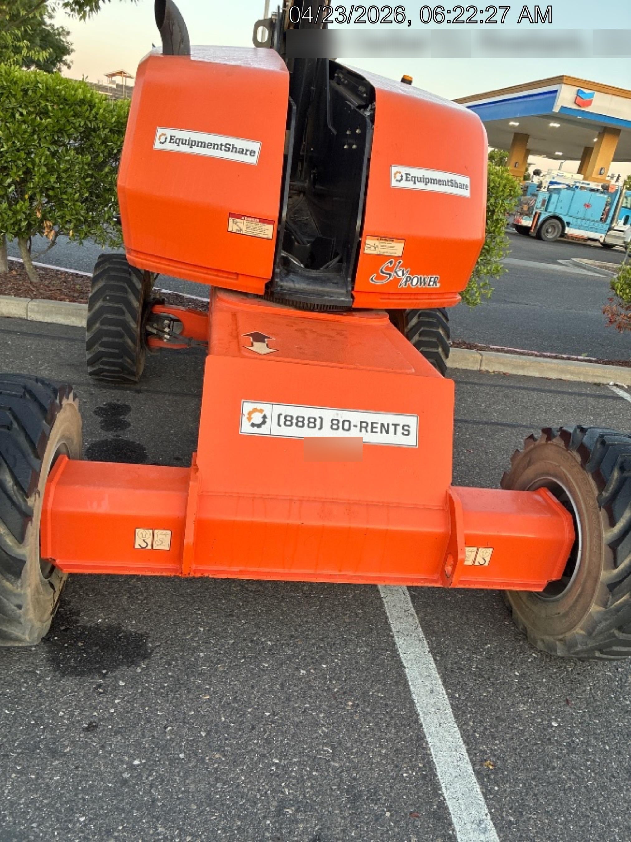 2020 JLG 400S