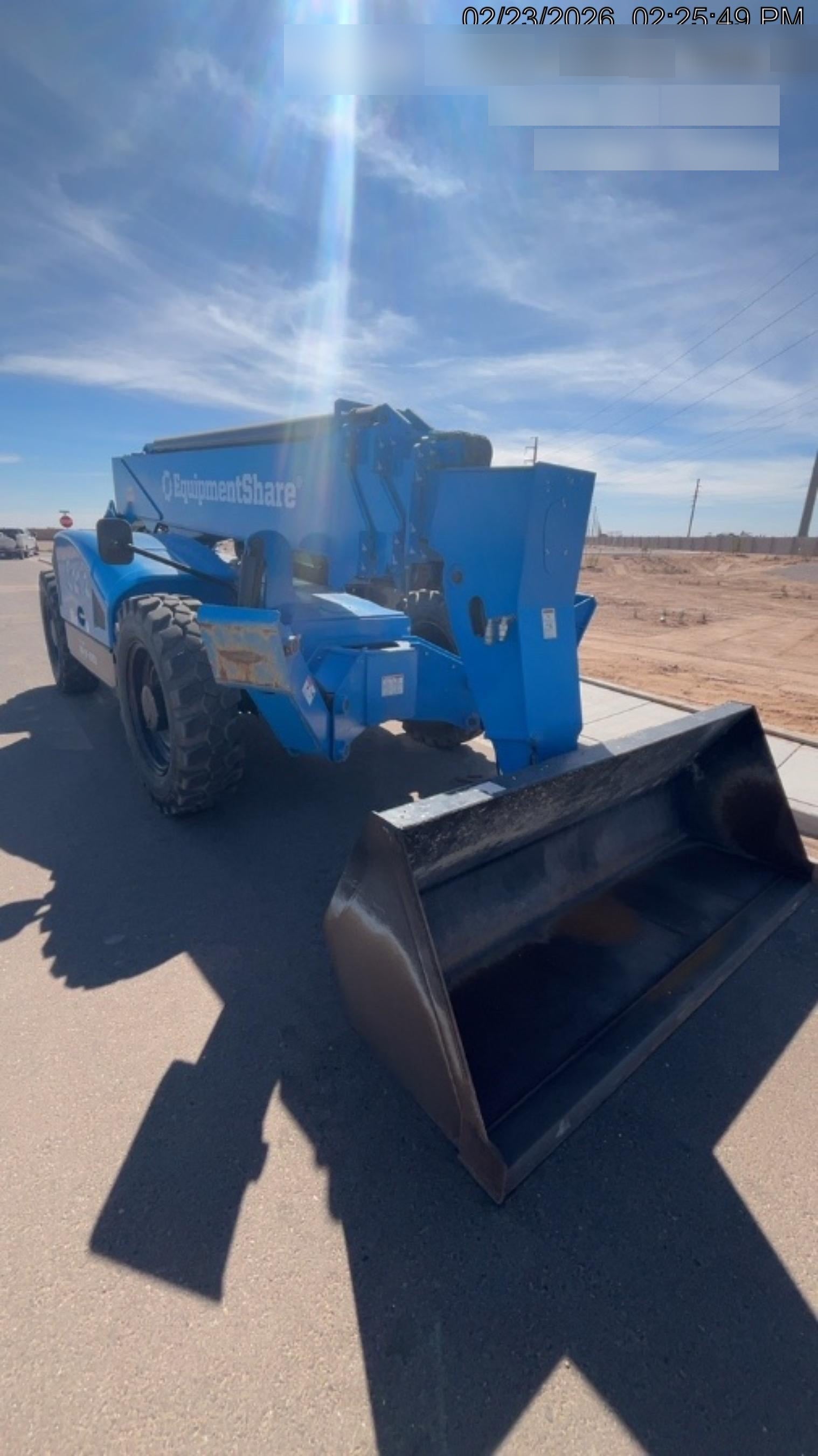 2025 JLG 1001100823