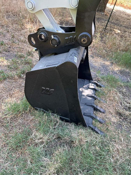 2025 TAKEUCHI 36" Bucket - Takeuchi