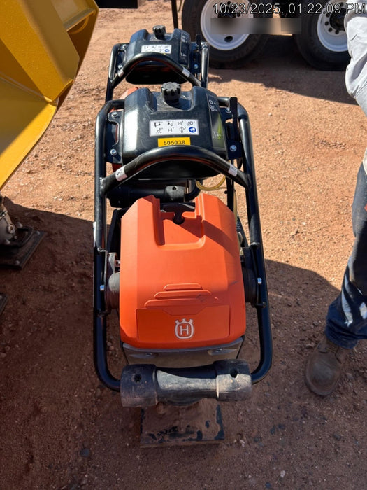 2025 HUSQVARNA LT6005