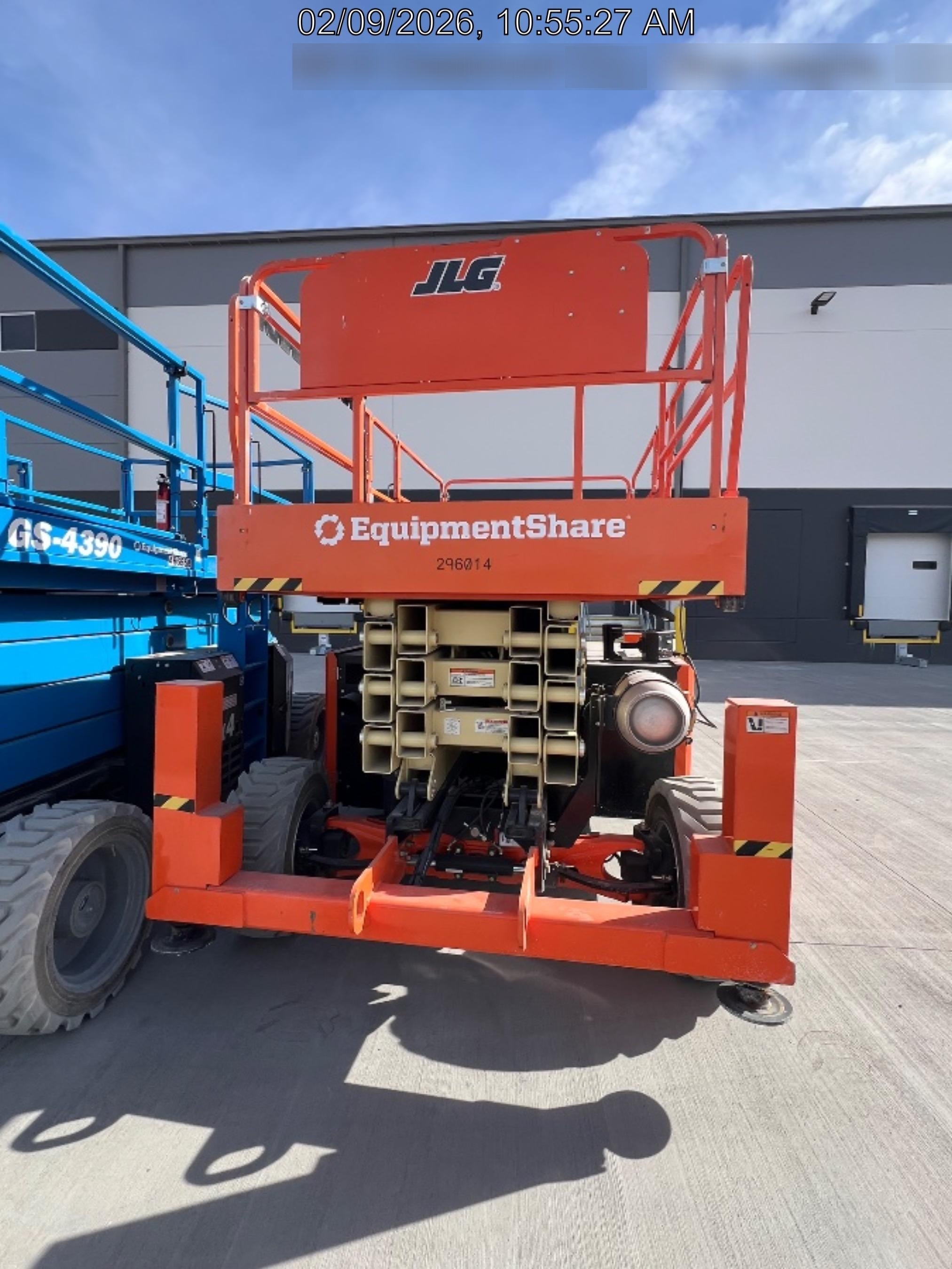 2023 JLG RT4394