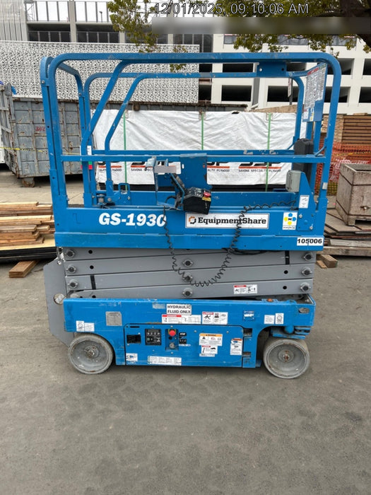 2020 Genie GS-1930 Fixed rails with chain entry gate - Pre A92.20, 800W Inverter