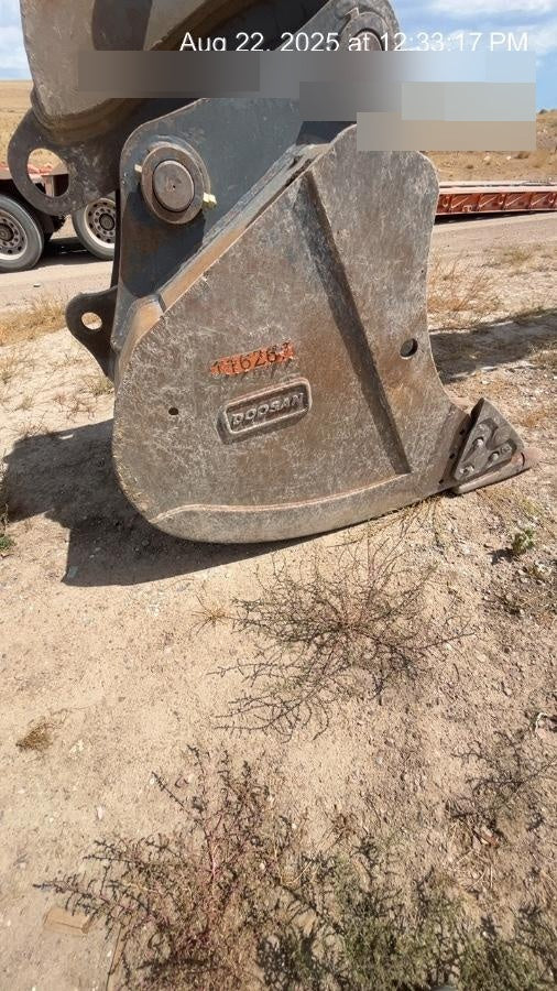 2020 DOOSAN Doosan 48" Bucket