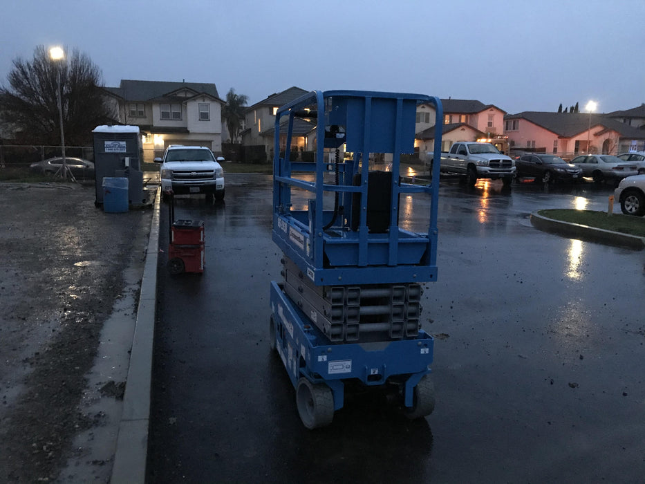 2019 Genie GS-1930 Half Height Swing Gate, 800W Inverter