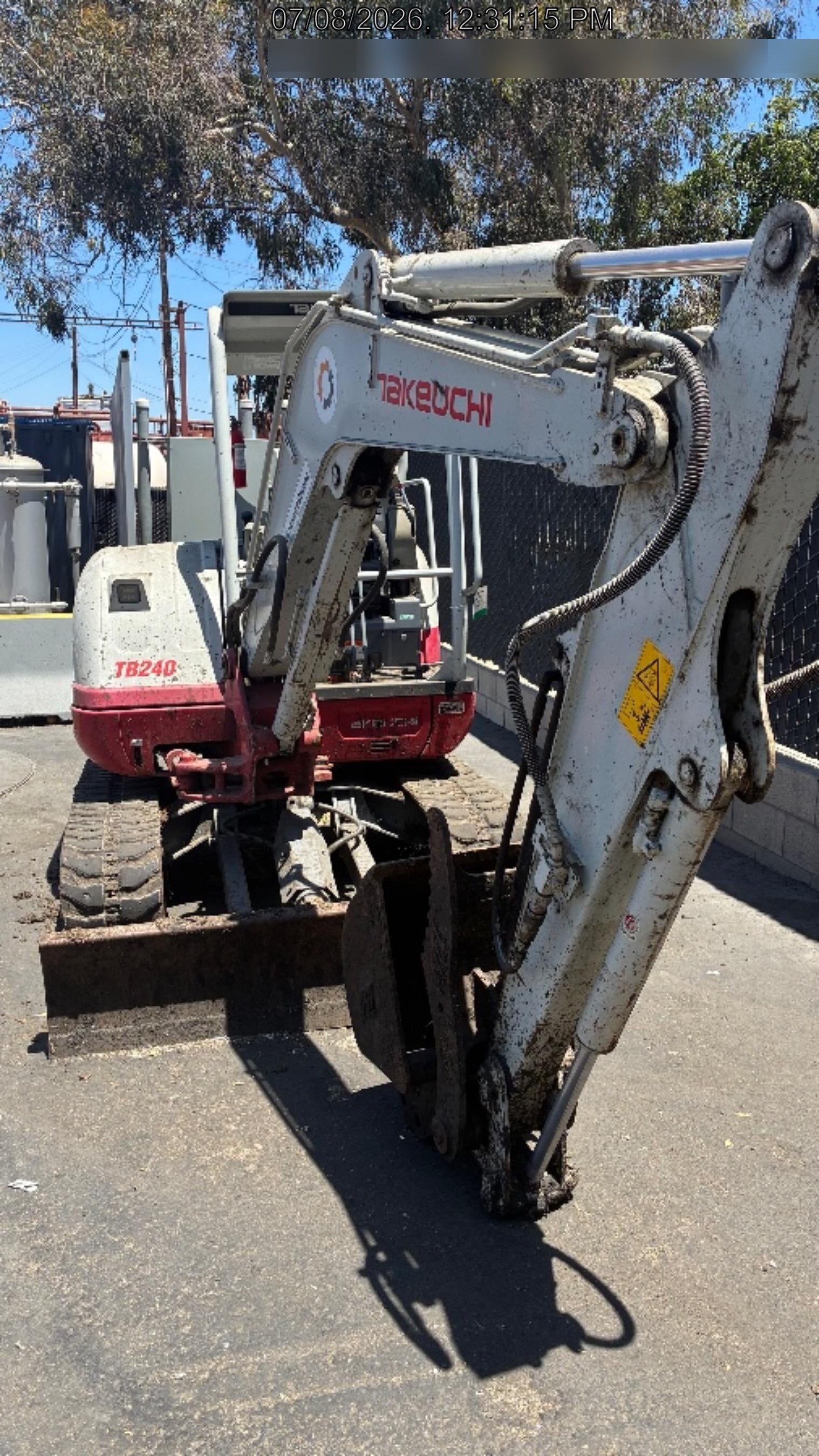 2021 TAKEUCHI TB240R