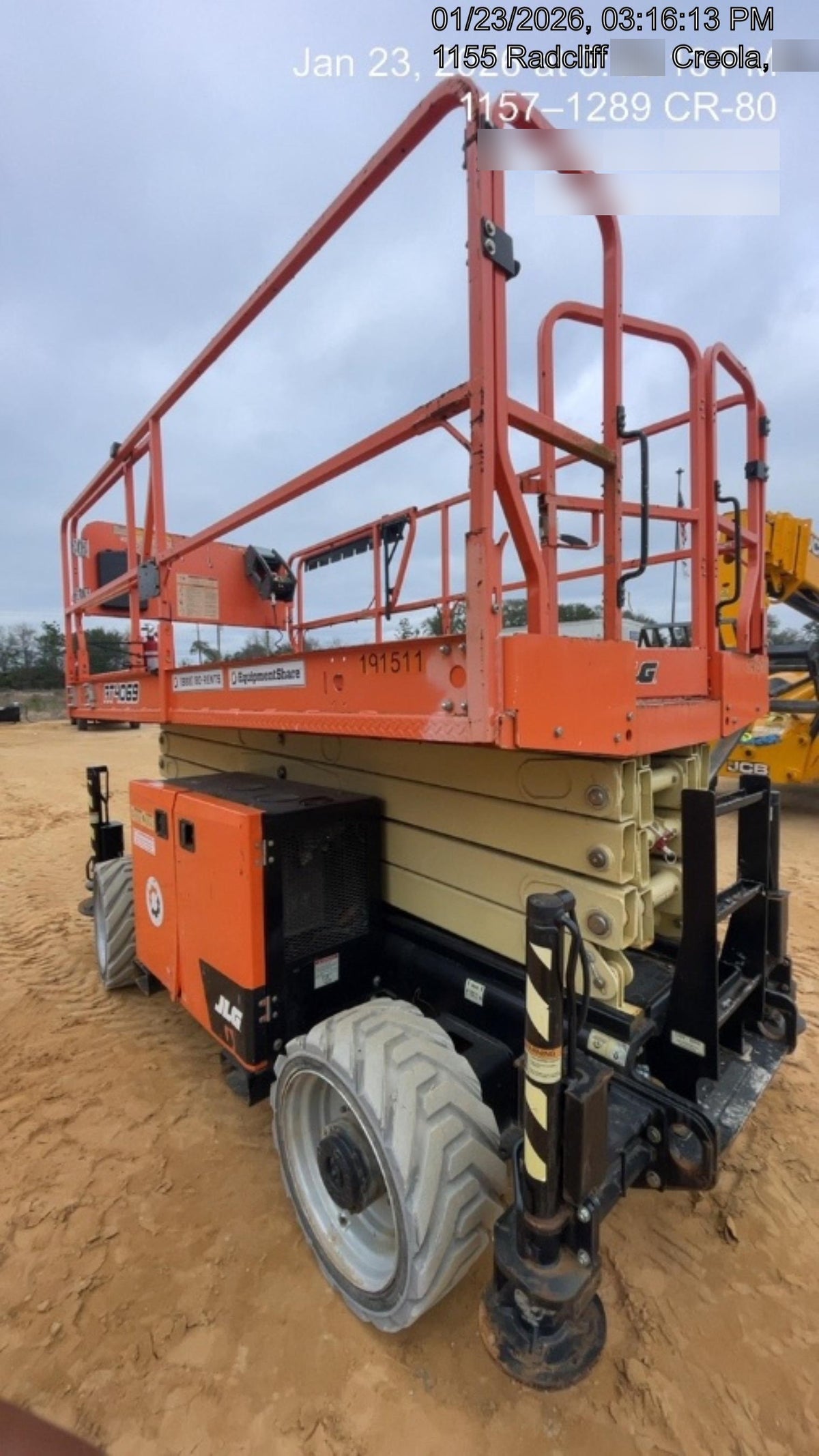 2021 JLG RT4069