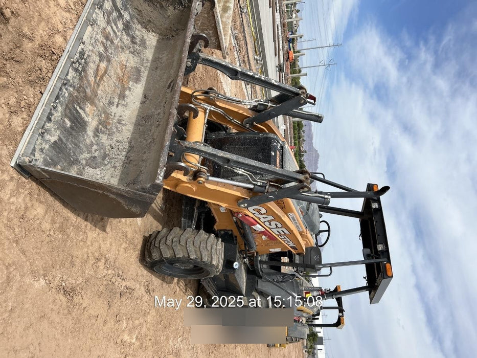 2019 Case 570N EP Canopy, 4WD, GP Front Bucket, Dual Tilt Cylinder, 84" Box Blade w/ Scarifier, Wheel Weights, Beacon