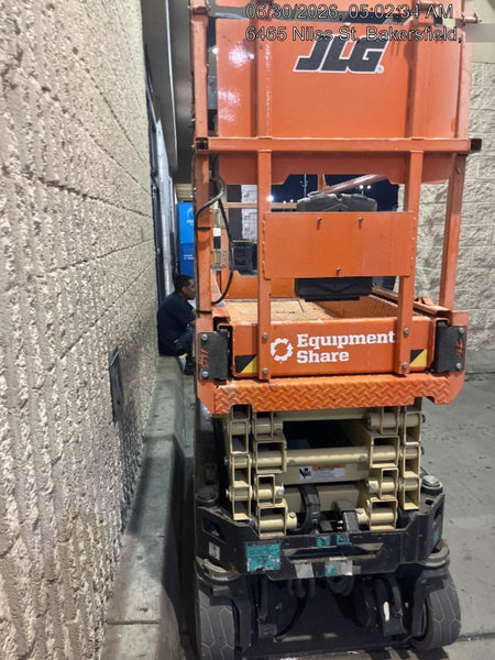 2022 JLG ES1932