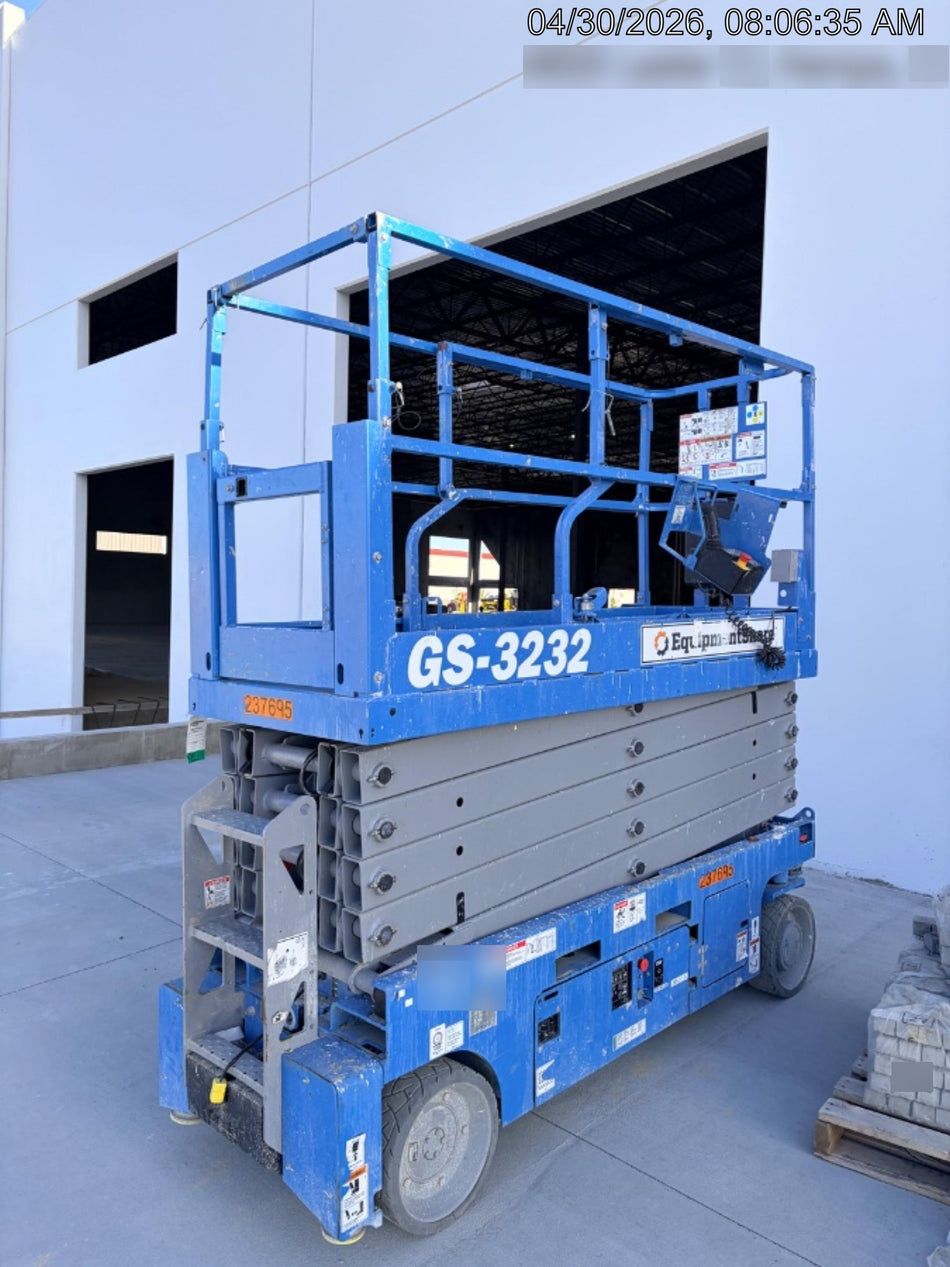 2022 GENIE GS-3232