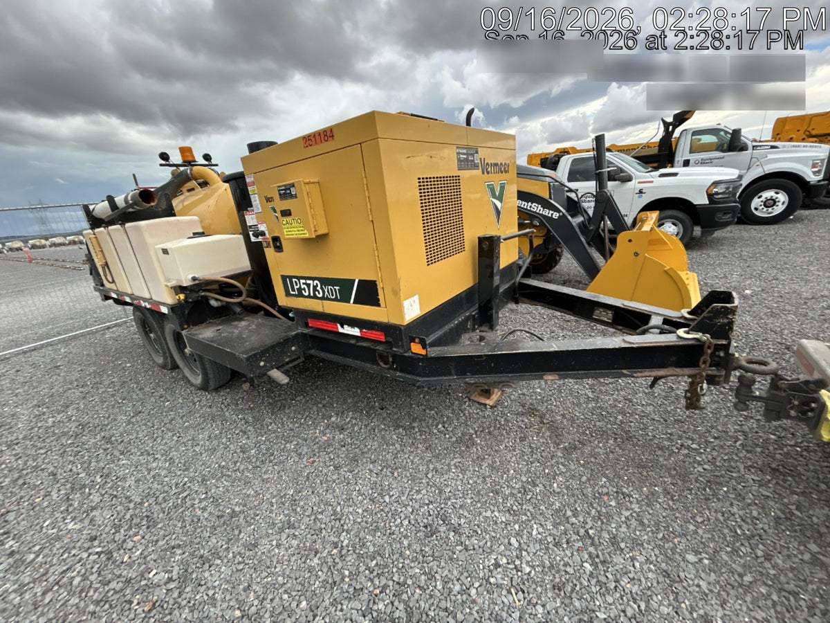 2022 Vac-Tron LP573XDT T4 Koehler Diesel Engine, 500 Gallon Debris Tank, x2 100 Gallon Water Tanks