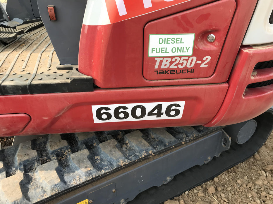 2020 TAKEUCHI TB250-2