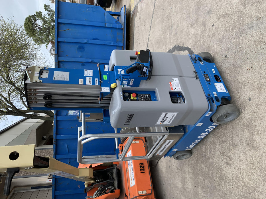 2020 GENIE GR-20
