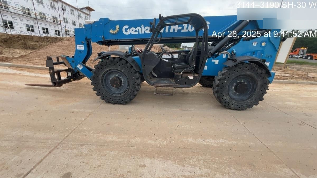 2017 Genie GTH-1056 Genie GTH1056, Solid Tires, 60" carriage, Light Kit, Open ROPS