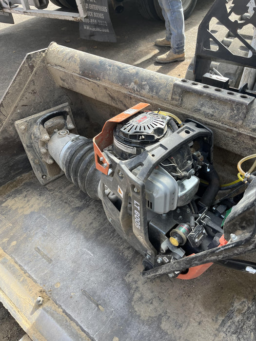 2024 HUSQVARNA LT6005