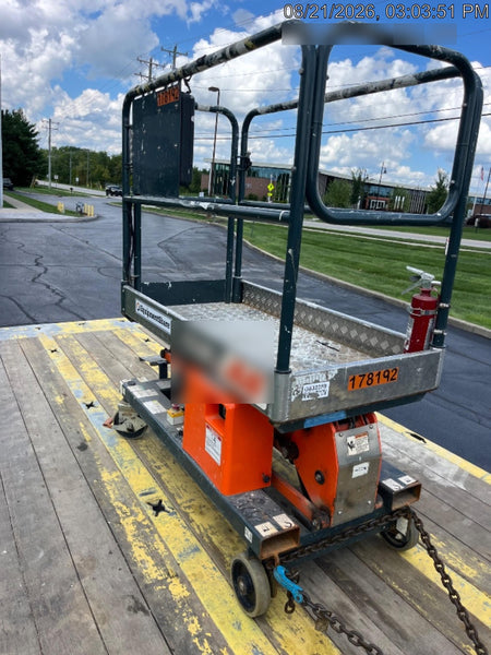 2021 JLG 1030P