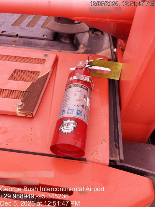 2019 Kubota SVL95-2S Cab/Heat/Air, Standard Tracks, Standard Flow w/Manual QC, 80" HD Bucket w/ Smooth Cutting Edge