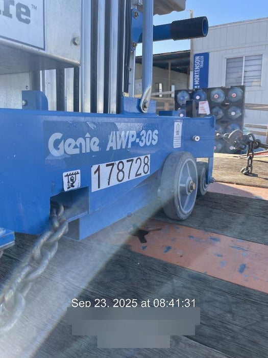 2021 GENIE AWP-30S DC