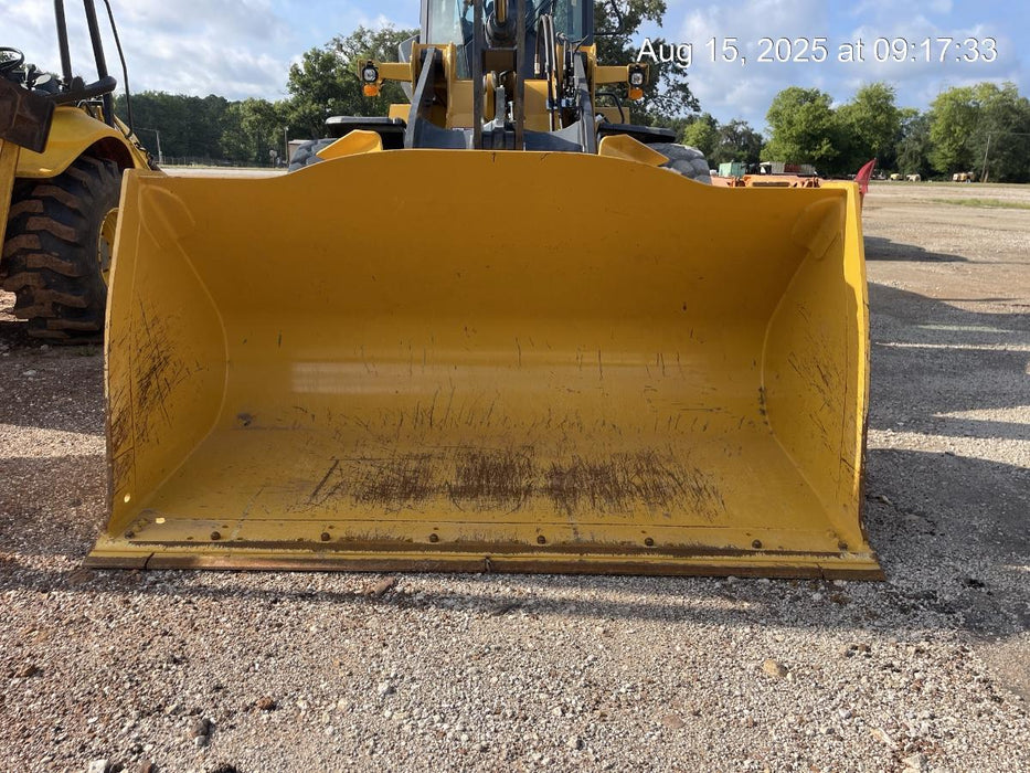 2025 JOHN DEERE 3.75 cu yd Wheel Loader Bucket - John Deere