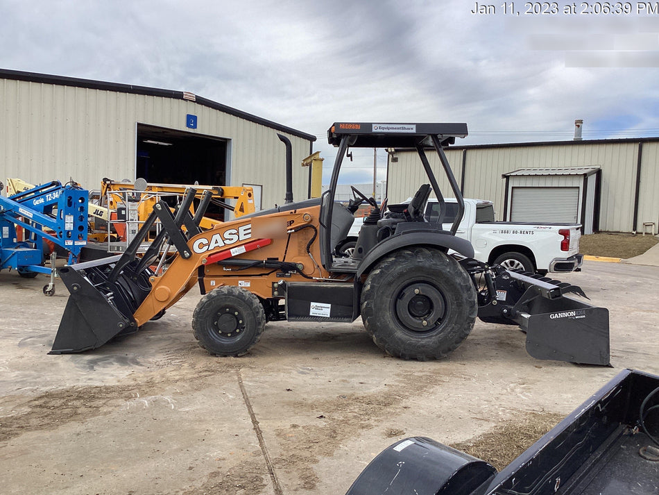 2023 CASE 570N EP
