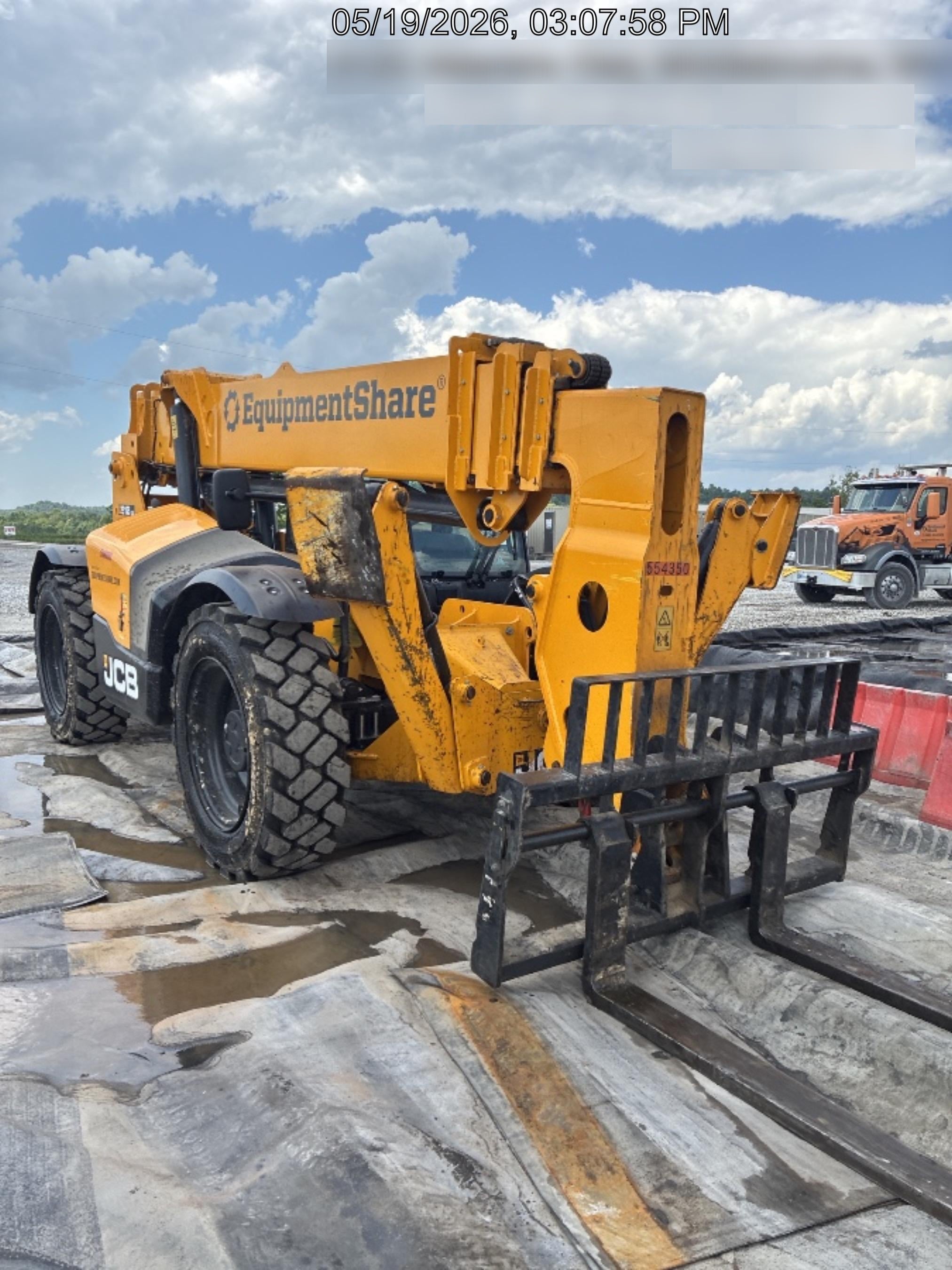 2025 JCB 512-56