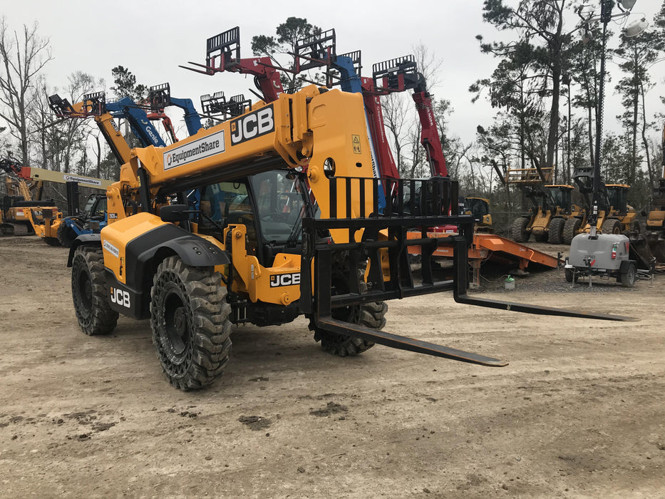 2020 JCB 509-42 Cab/Heat/Air, Solid Tires, Work Lights, Beacon, Aux Hydraulics, Back up Alarm, Lifting Eye, ES Decals