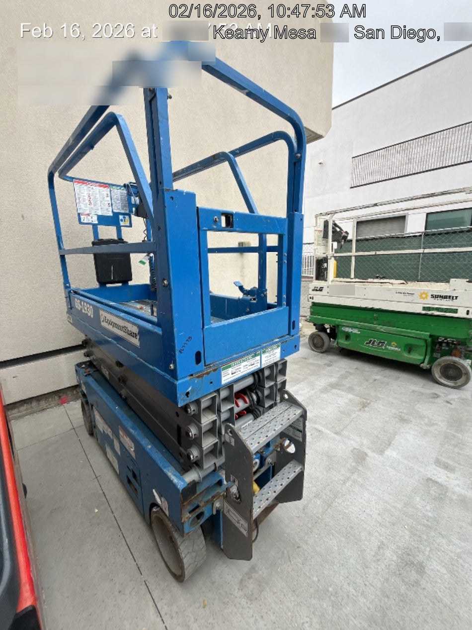 2019 Genie GS-1930 Half Height Swing Gate, 800W Inverter