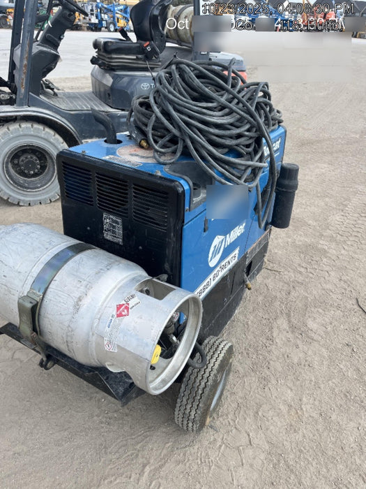 2019 Miller Electric BOBCAT 250 Standard w/Running Gear, Bracket, Hose