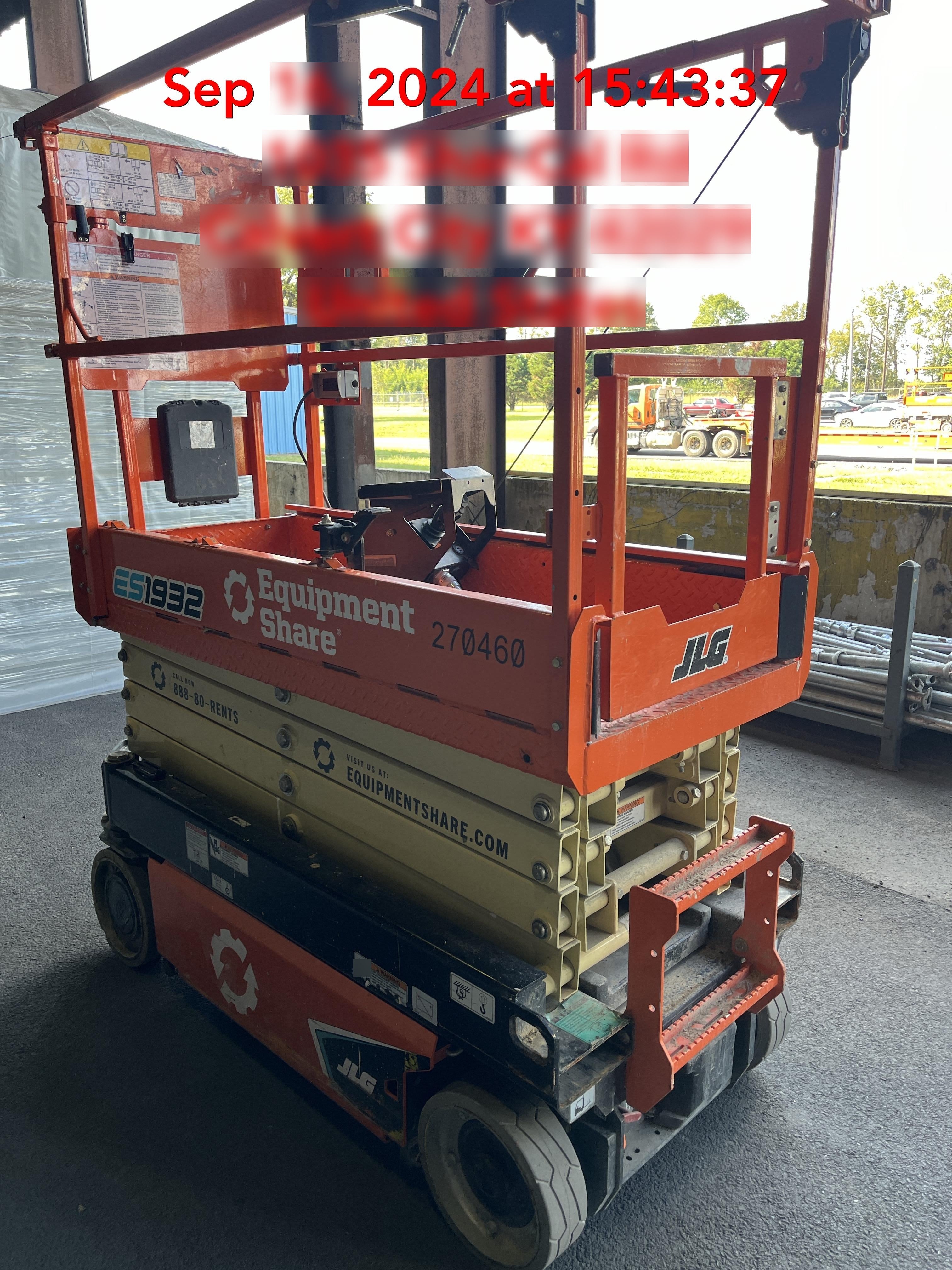 2022 JLG ES1932