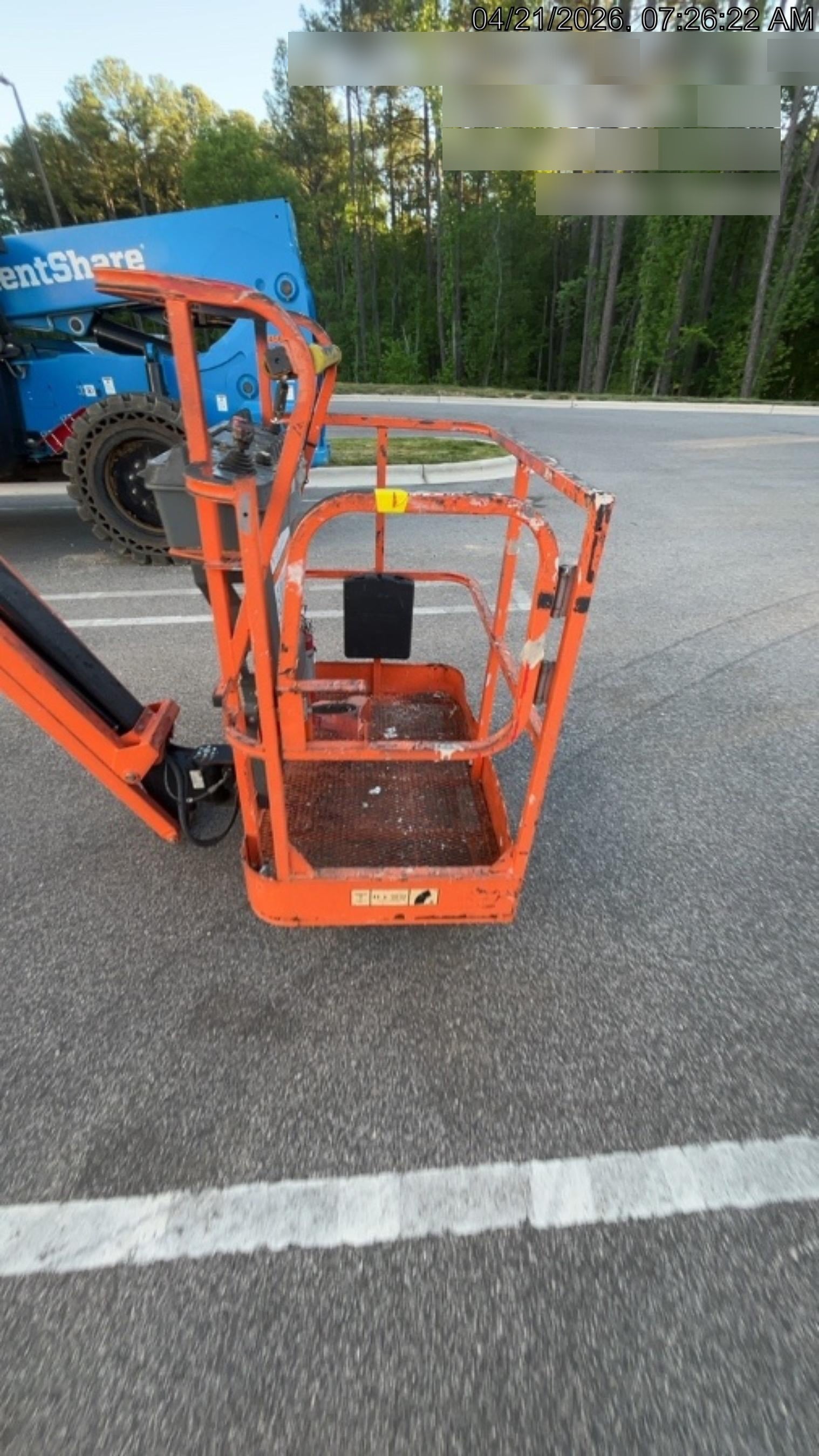 2019 JLG E300AJP