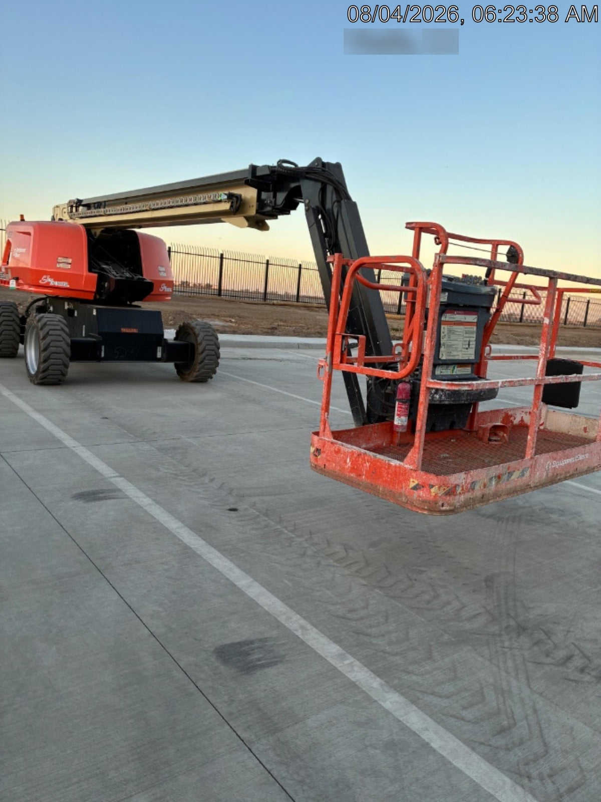 2023 JLG 660SJ