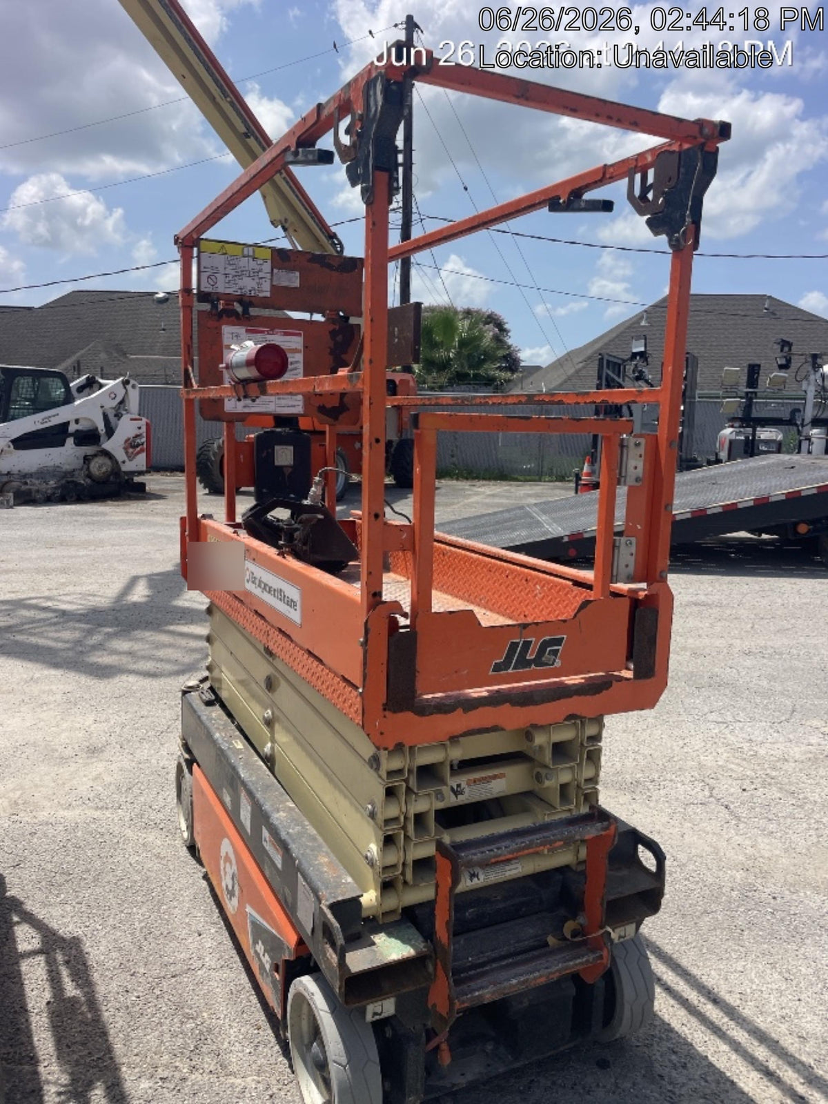 2021 JLG ES1932