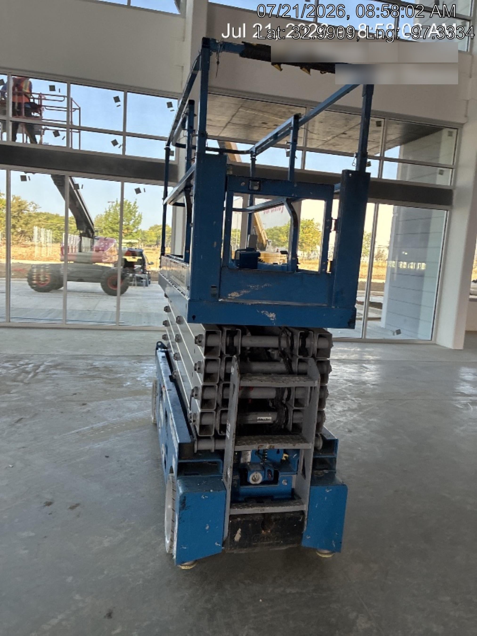 2023 GENIE GS-3232