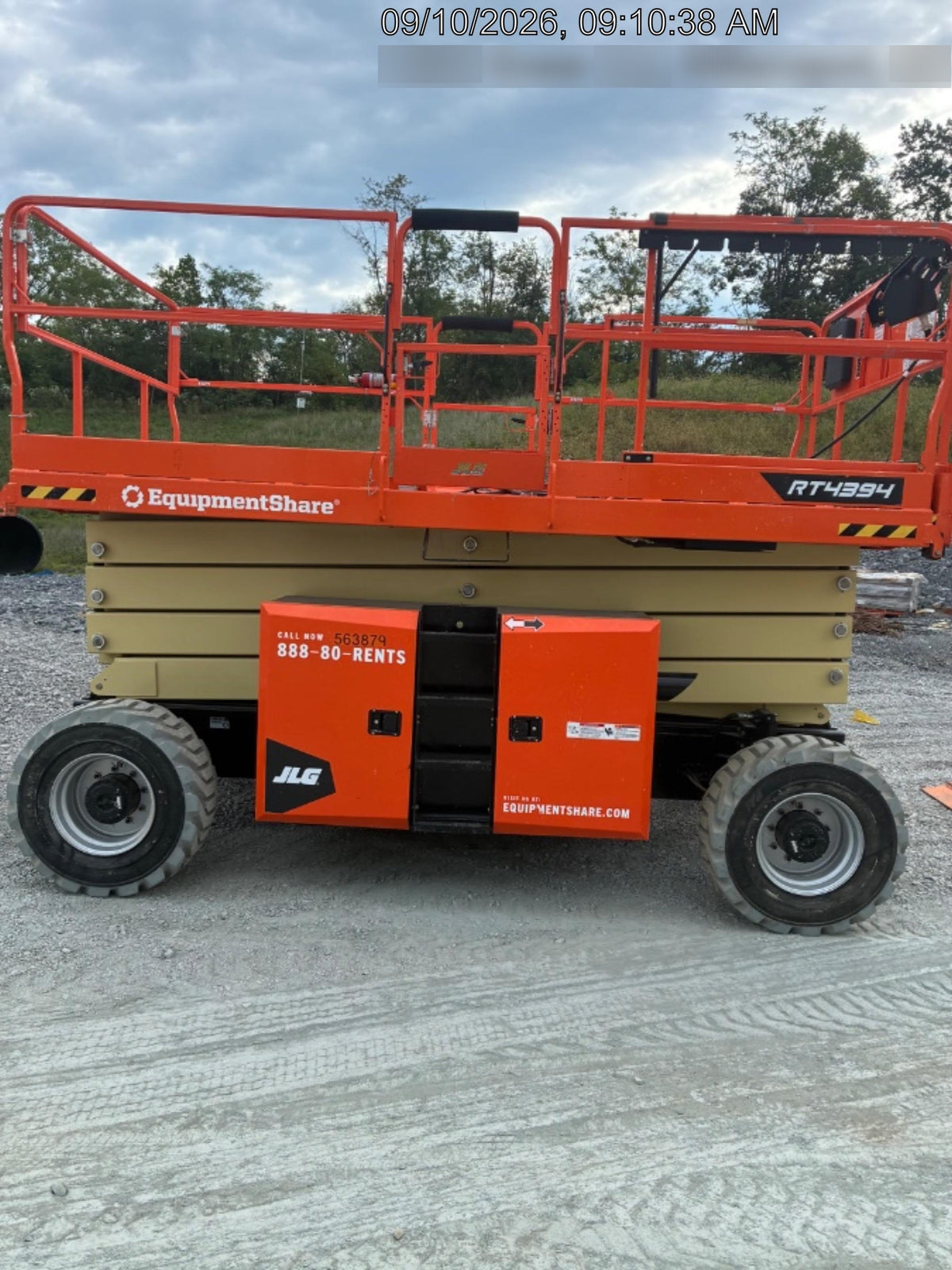 2025 JLG RT4394