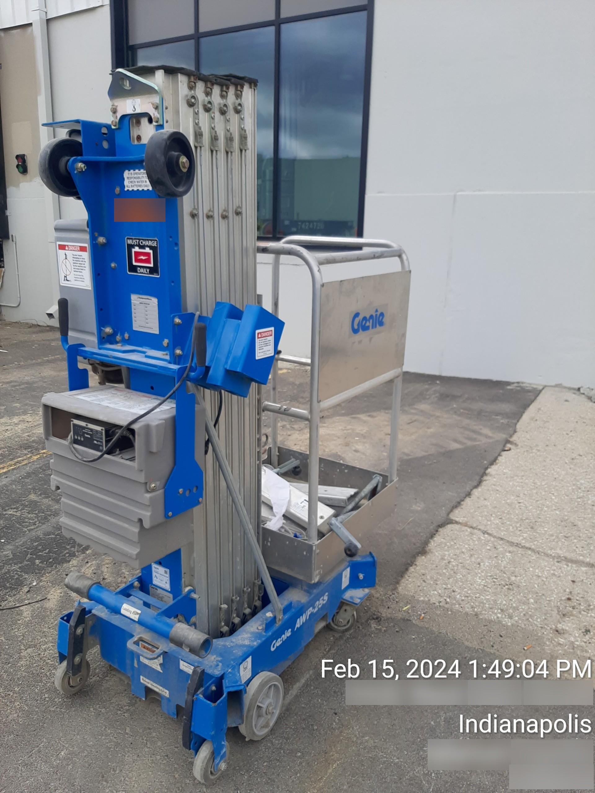 2018 GENIE AWP-25S