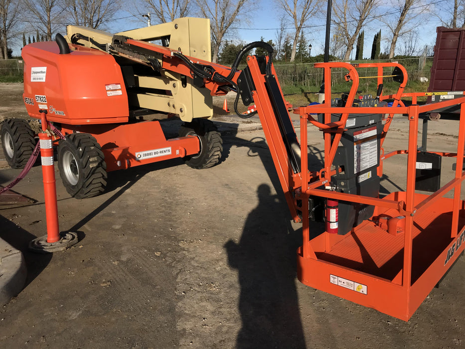 2020 JLG 450AJ